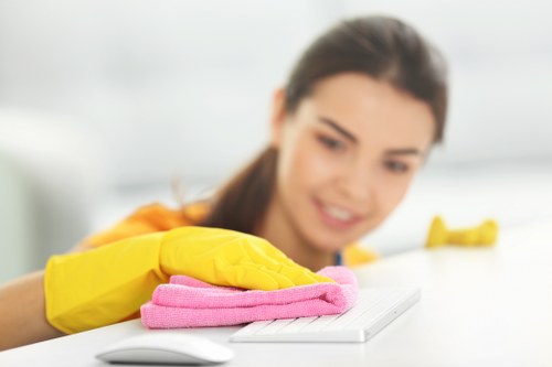 Signs that a mattress needs cleaning
