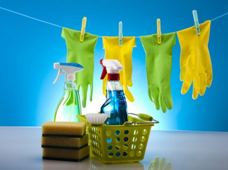 Bedroom and living room house cleaning routine